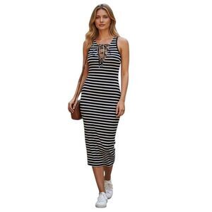CHARLOTTE RUSSE BLACK  & WHITE STRIPE BODYCON DRESS SZ.M EUC.